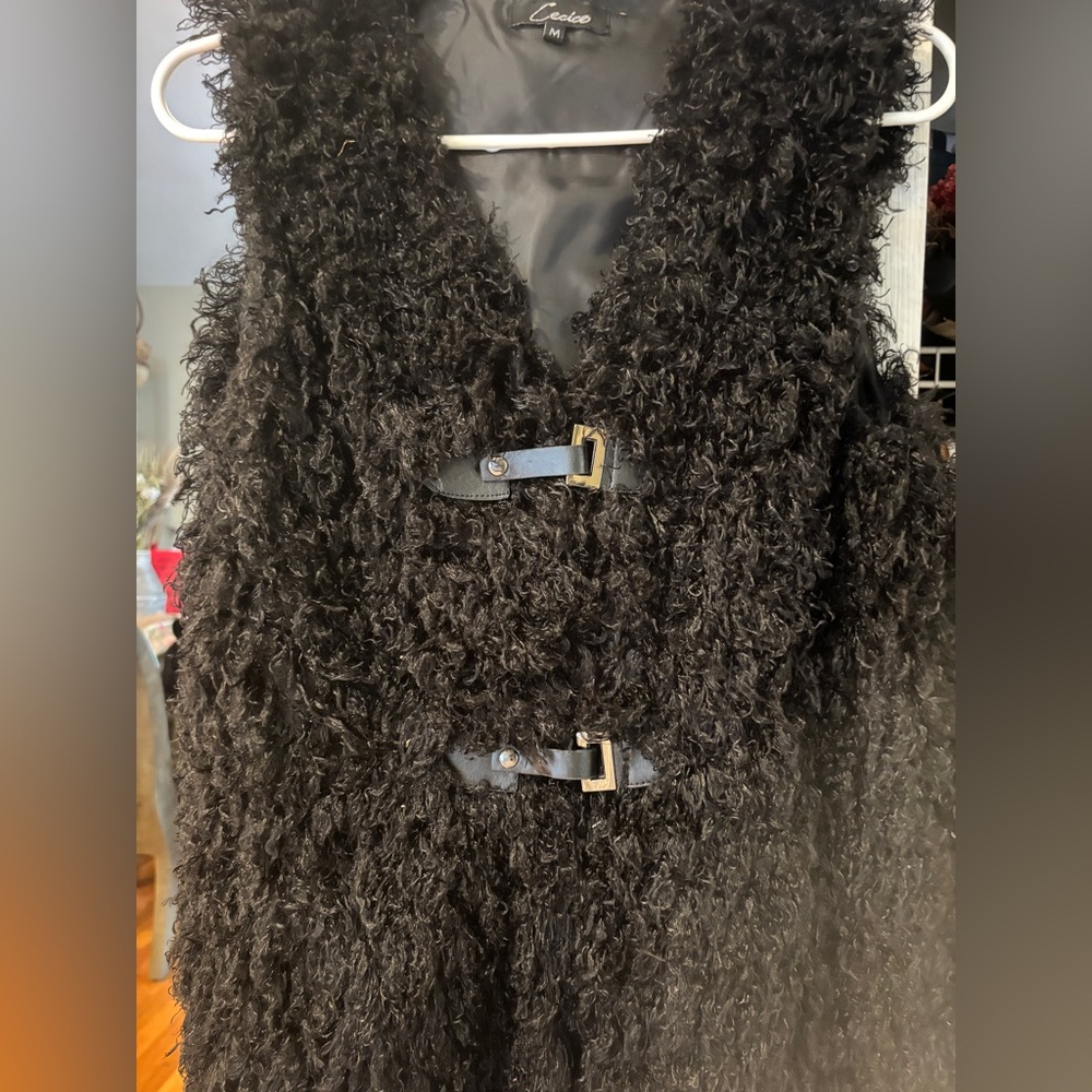 Cecico Black Textured vest  Outerwear